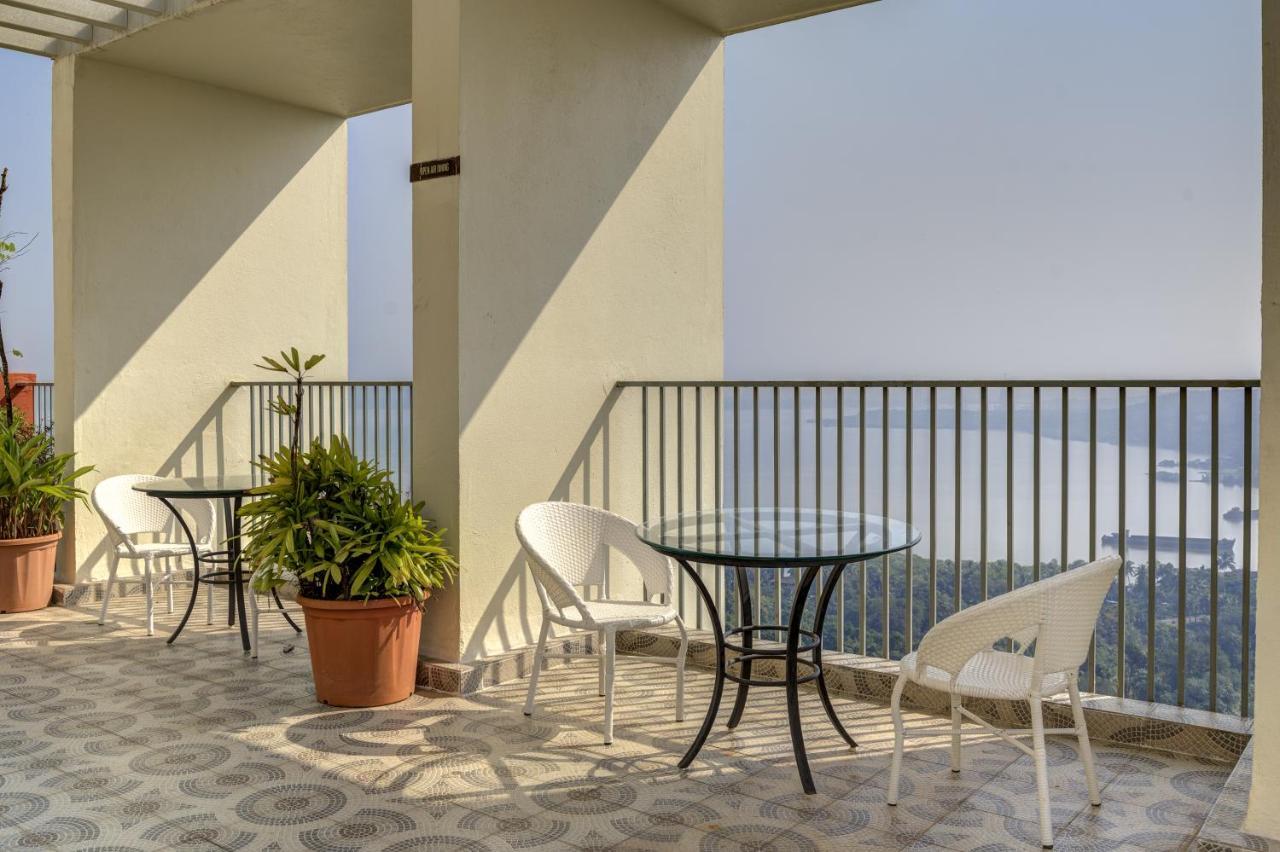 Luxe 2Bhk 10Min From Goi Airport With Pool Access Apartman Dabolim Kültér fotó